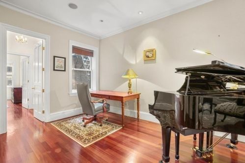 102 Myrtle St, Boston MA exterior