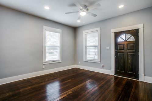 1039 Haines Ave, Dallas TX  75208-4040 exterior