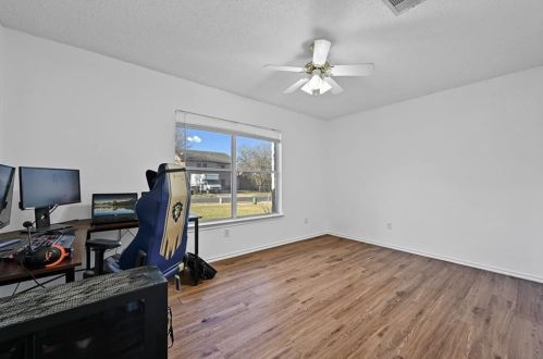 7905 Bramble Bush Dr, Austin TX exterior