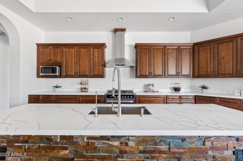 36648 27th Ave, Phoenix AZ 85086-8747 exterior