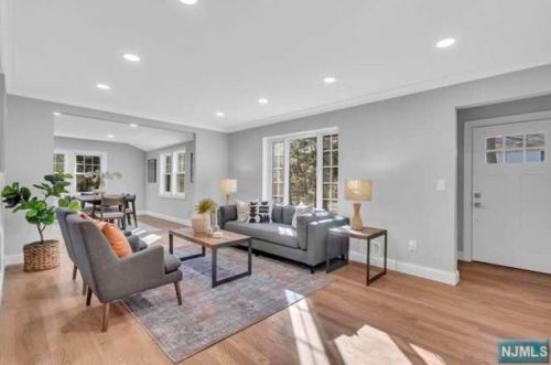 78 Central Ave, Demarest NJ  07627-1711 exterior