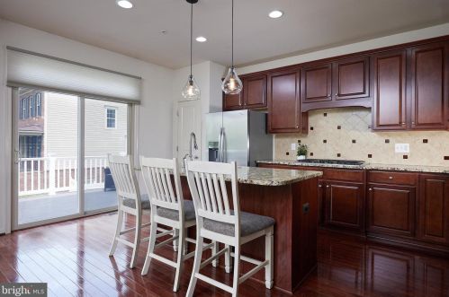 1209 Poplar Run Dr, Silver Spring MD 20906-6717 exterior