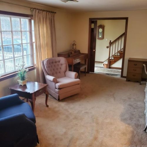 524 Prospect Hl Rd, Windsor CT 06095-1509 exterior