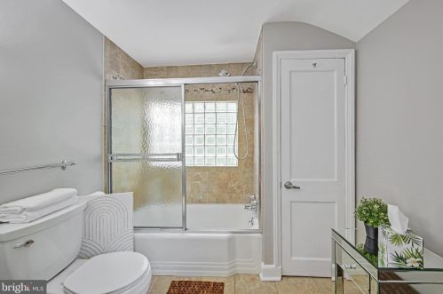 5066 Bonnie Branch Rd, Ellicott MD 21043-7002 exterior