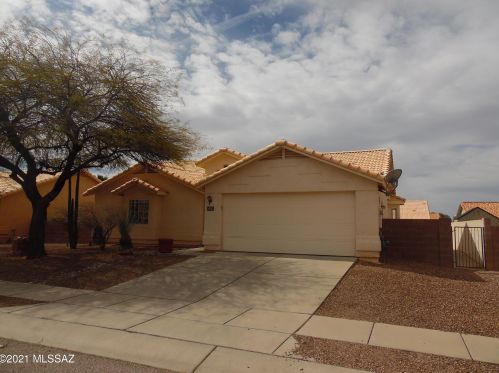 9692 Paseo Del Tornasol, Tucson, AZ 85747-5014