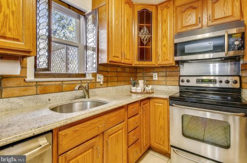 13 Chapman St, Alexandria VA 22301-2202 exterior