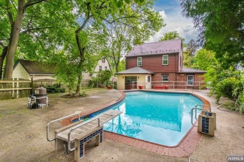 765 Salem St, Teaneck NJ 07666-5321 exterior