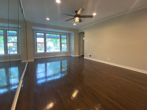 8154 Calumet Ave, Chicago IL  60619-4822 exterior