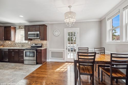 3057 Osceola Ave, Chicago IL 60707-1208 exterior