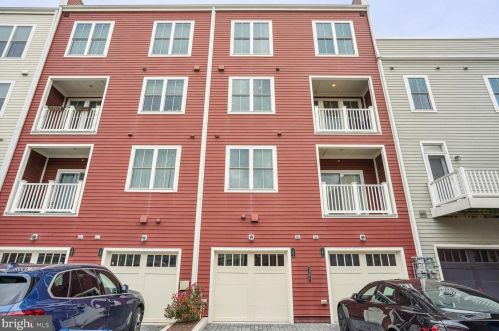 2206 Potomac Ave, Alexandria VA 22301-1098 exterior