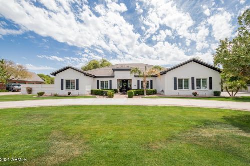 2455 Cloud Dr, Chandler AZ 85249-3778 exterior