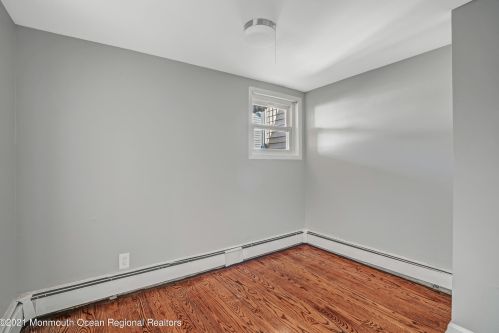 9 Danby Pl, Point Pleasant Beach NJ  08742-5621 exterior