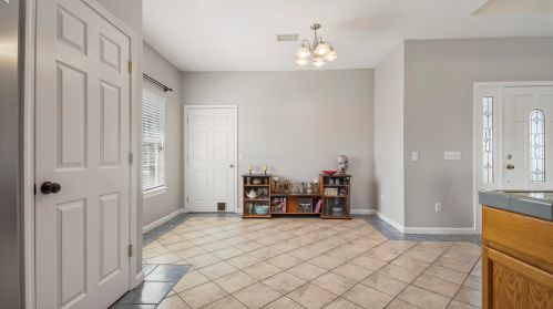 460 Dr Roberts Dr, Defuniak Springs FL 32433-7748 exterior