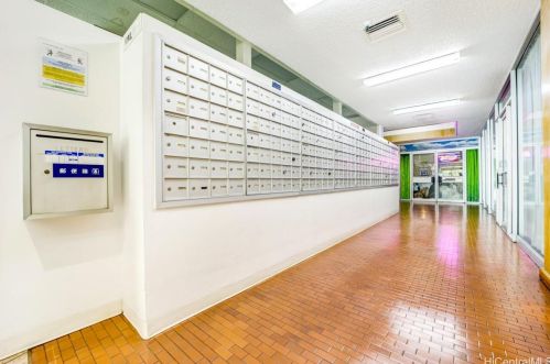 1920 Ala Moana Blvd, Honolulu HI 96815-1865 exterior