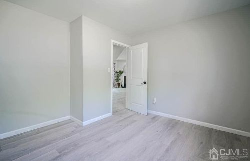 37 Sunrise Rd, Old Bridge NJ  08857-1435 exterior