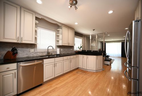 3807 Odell Ave, Chicago IL 60634-3404 exterior