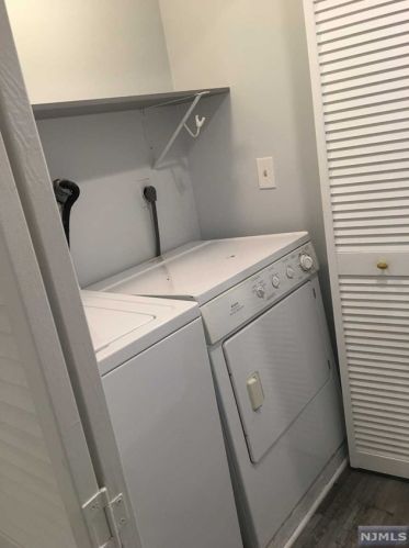 7 Millay Ct, Teaneck NJ 07666-6485 exterior