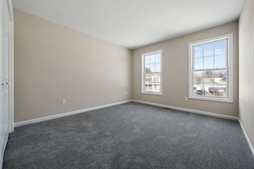 3 Amy Way, Concord NH 03303-1045 exterior