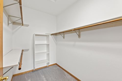 4790 Maple Leaf Cir, Milwaukee WI 53220-2783 exterior