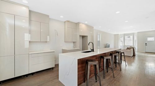 1837 Mozart St, Chicago IL 60647-5111 exterior