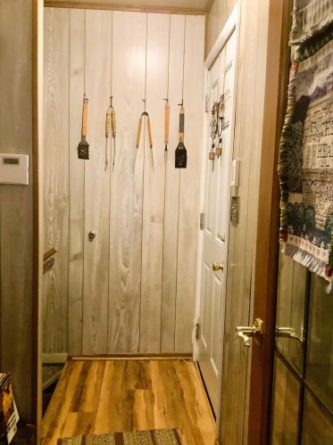 2148 Austin St, Meskegon MI 49444-1209 exterior