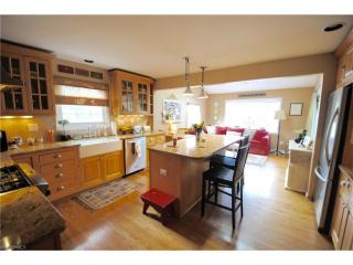 286 Saddler Rd, Cleveland OH  44140-1114 exterior