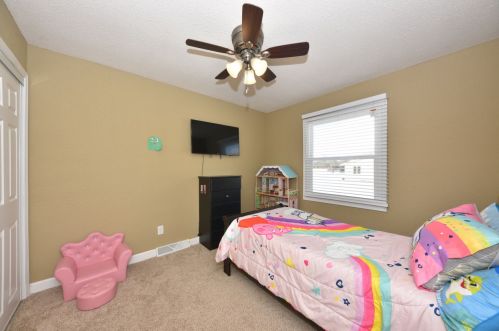 8885 70, Milwaukee WI 53223-2113 exterior