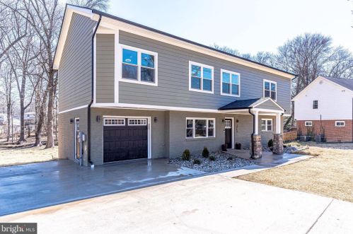 3445 Little Hunting Crk Dr, Alexandria VA 22309-1923 exterior