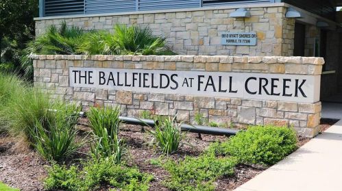 7018 Dewberryshores Ln, Humble TX 77396-4352 exterior