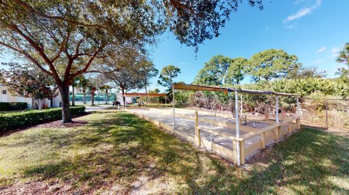 112 Berkeley Ave, Fort Pierce FL 34986-3594 exterior