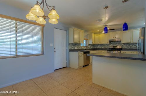 4754 Adams St, Tucson AZ  85712-4002 exterior