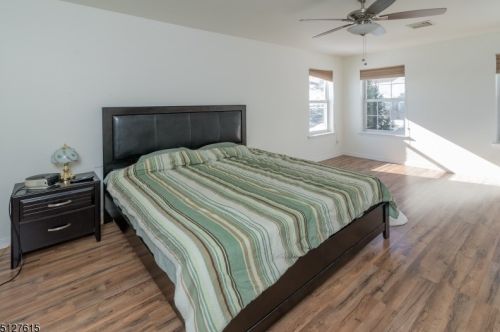 24 Brownstone Ter, Paterson NJ  07506-3447 exterior