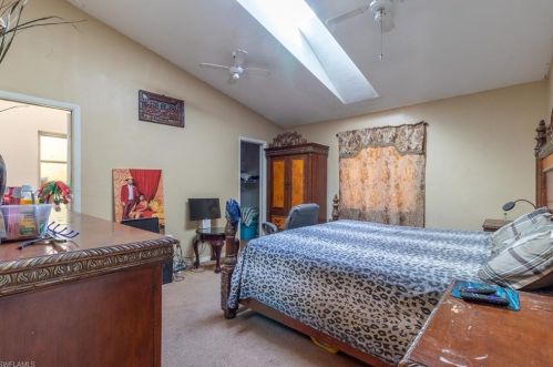 5421 27th Pl, Naples, FL 34116-7513