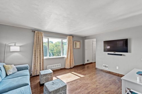 941 Margaretta Ave, Pittsburgh PA  15234-1301 exterior