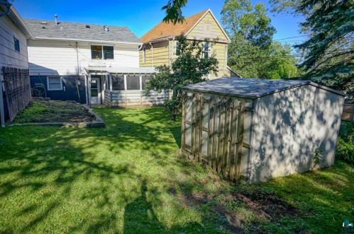 821 4 Ave, Duluth MN 55805-1305 exterior