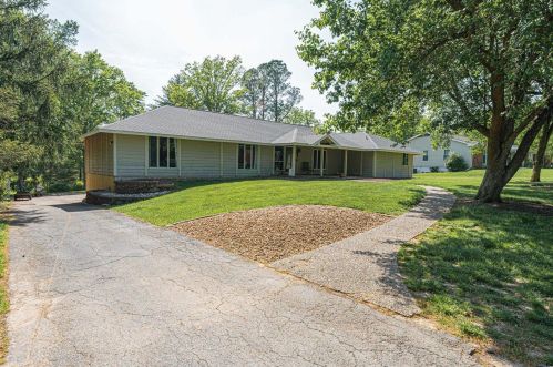 13642 Peacockfarm Rd, Saint Louis MO 63131-1232 exterior