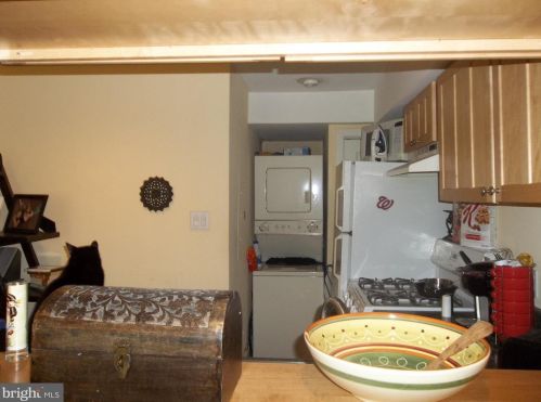 1759 U St, Washington DC  20009-1703 exterior