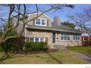 251 Berger St, Emmaus, PA 18049-2521