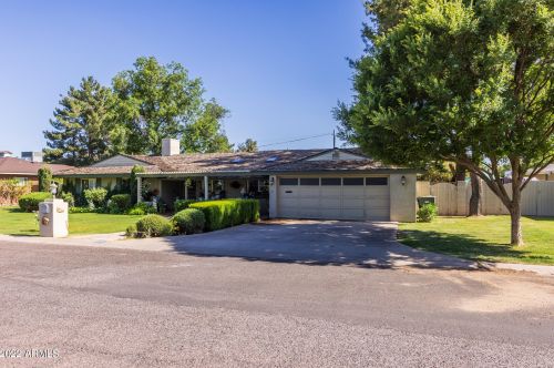 121 Claremont St, Phoenix, AZ 85012-1110