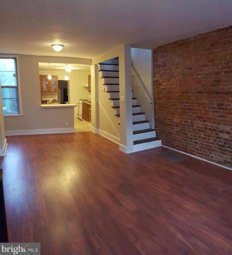 2041 Manton St, Philadelphia PA  19146-4327 exterior