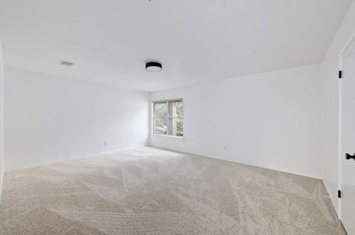 8029 Evadean Cir, Austin TX 78745-8004 exterior