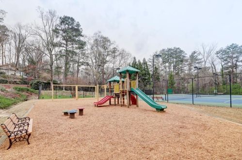 3 Iron Bound Pl, Atlanta GA 30318-1424 exterior