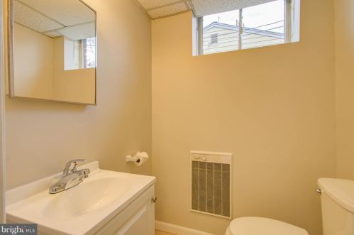 1601 Sanford Rd, Silver Spring MD 20902-4007 exterior