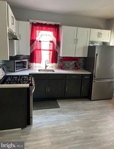 488 Riverside Ave, Trenton NJ  08618-5655 exterior