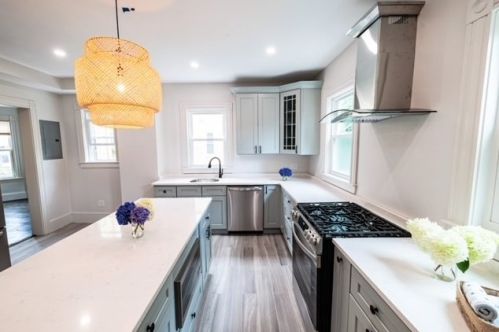 48 Wenham St, Boston, MA