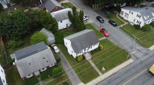 64 Maple Ave, Middletown, RI 02842-4830