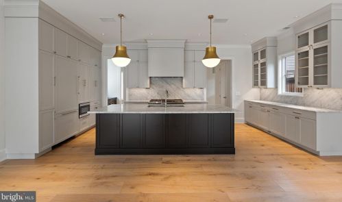 4929 Sherier Pl, Washington DC  20016-3319 exterior