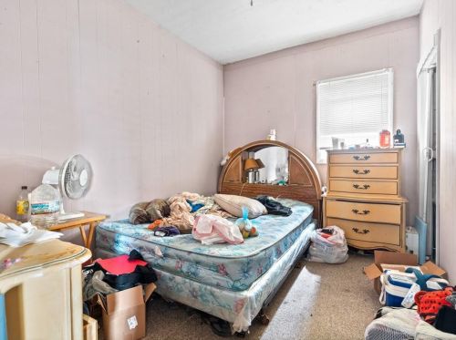 213 Pavilion Ave, Providence RI 02905-1621 exterior