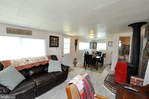 1324 Morgan Ave, Riverton NJ 08077-2730 exterior