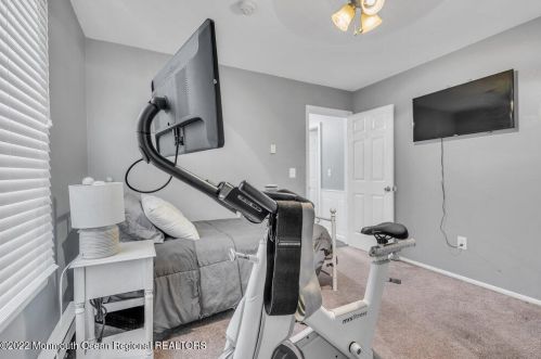 365 Western Blvd, Berkeley Township NJ  08721-2855 exterior